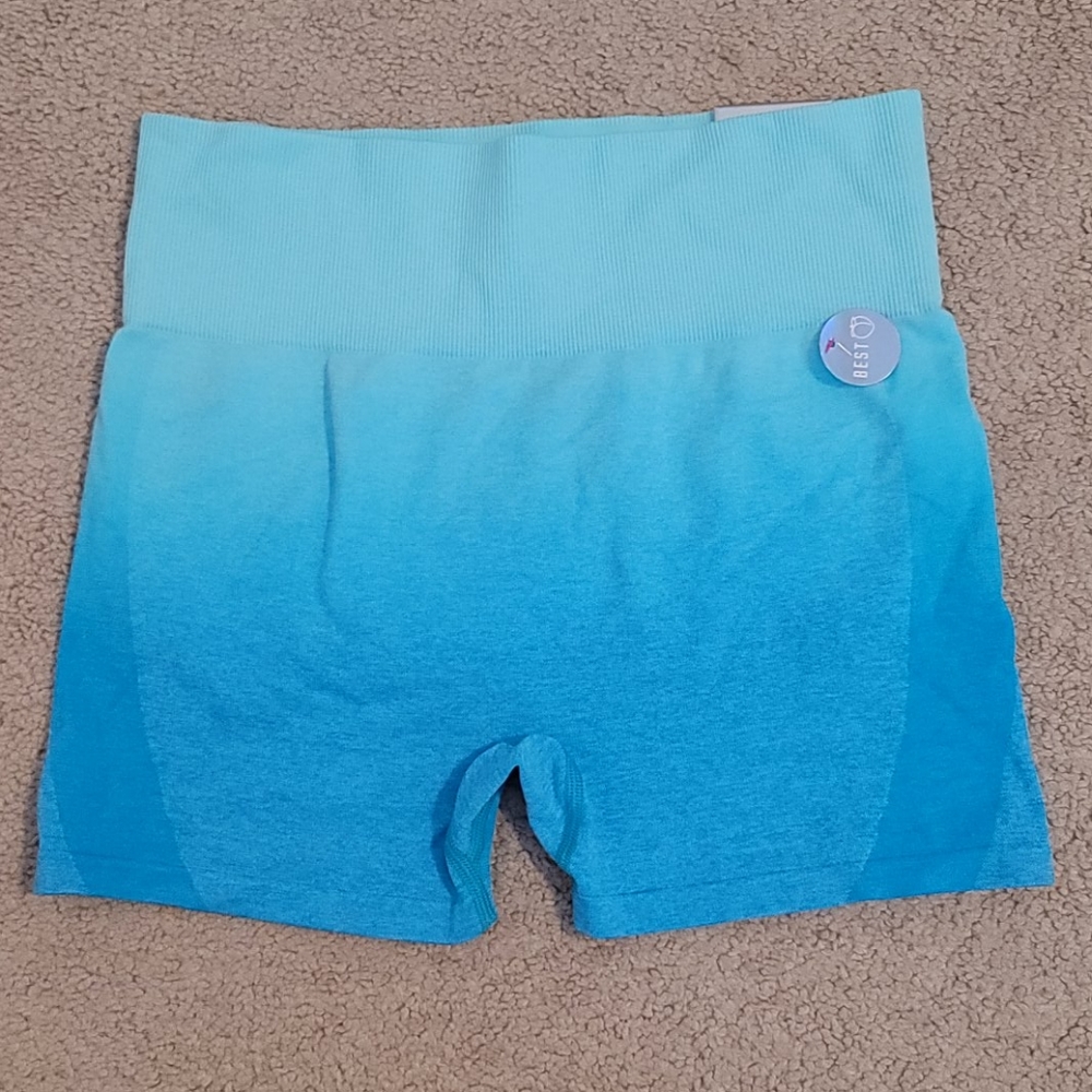 vs pink workout shortie